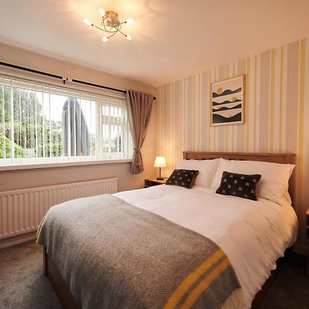 Sea Gem- Beautiful Family Home With Stunning Sea Views & Garden テンビー エクステリア 写真