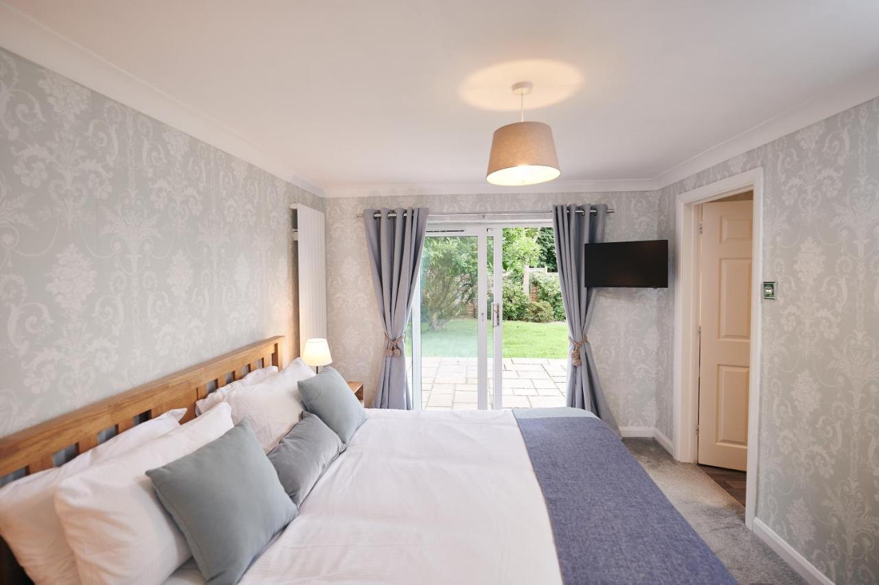 Sea Gem- Beautiful Family Home With Stunning Sea Views & Garden テンビー エクステリア 写真