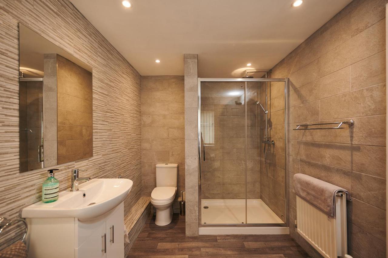 Sea Gem- Beautiful Family Home With Stunning Sea Views & Garden テンビー エクステリア 写真