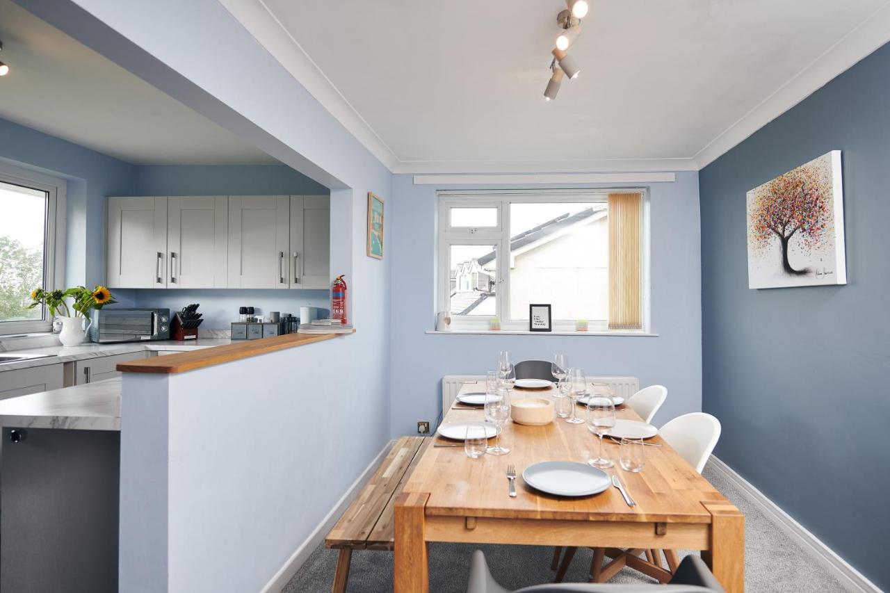 Sea Gem- Beautiful Family Home With Stunning Sea Views & Garden テンビー エクステリア 写真