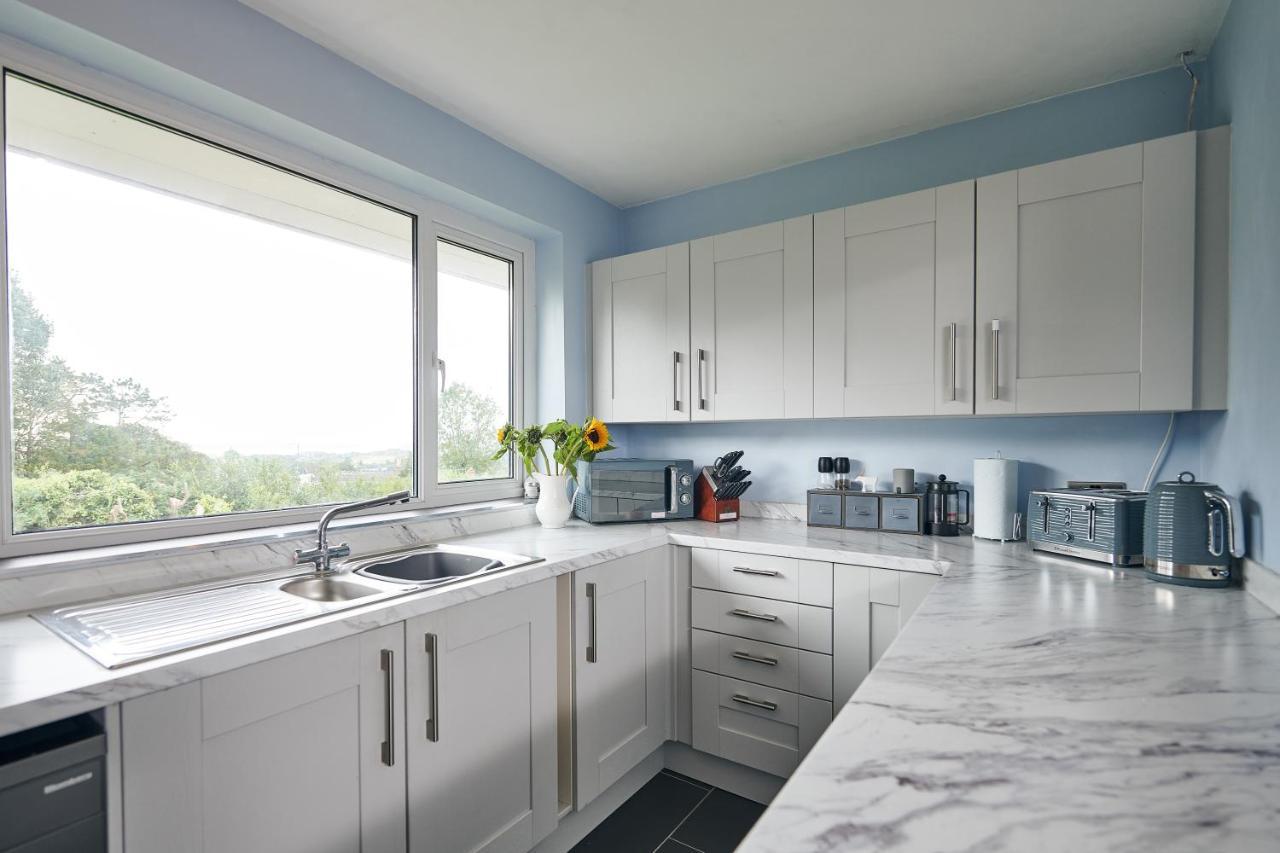 Sea Gem- Beautiful Family Home With Stunning Sea Views & Garden テンビー エクステリア 写真