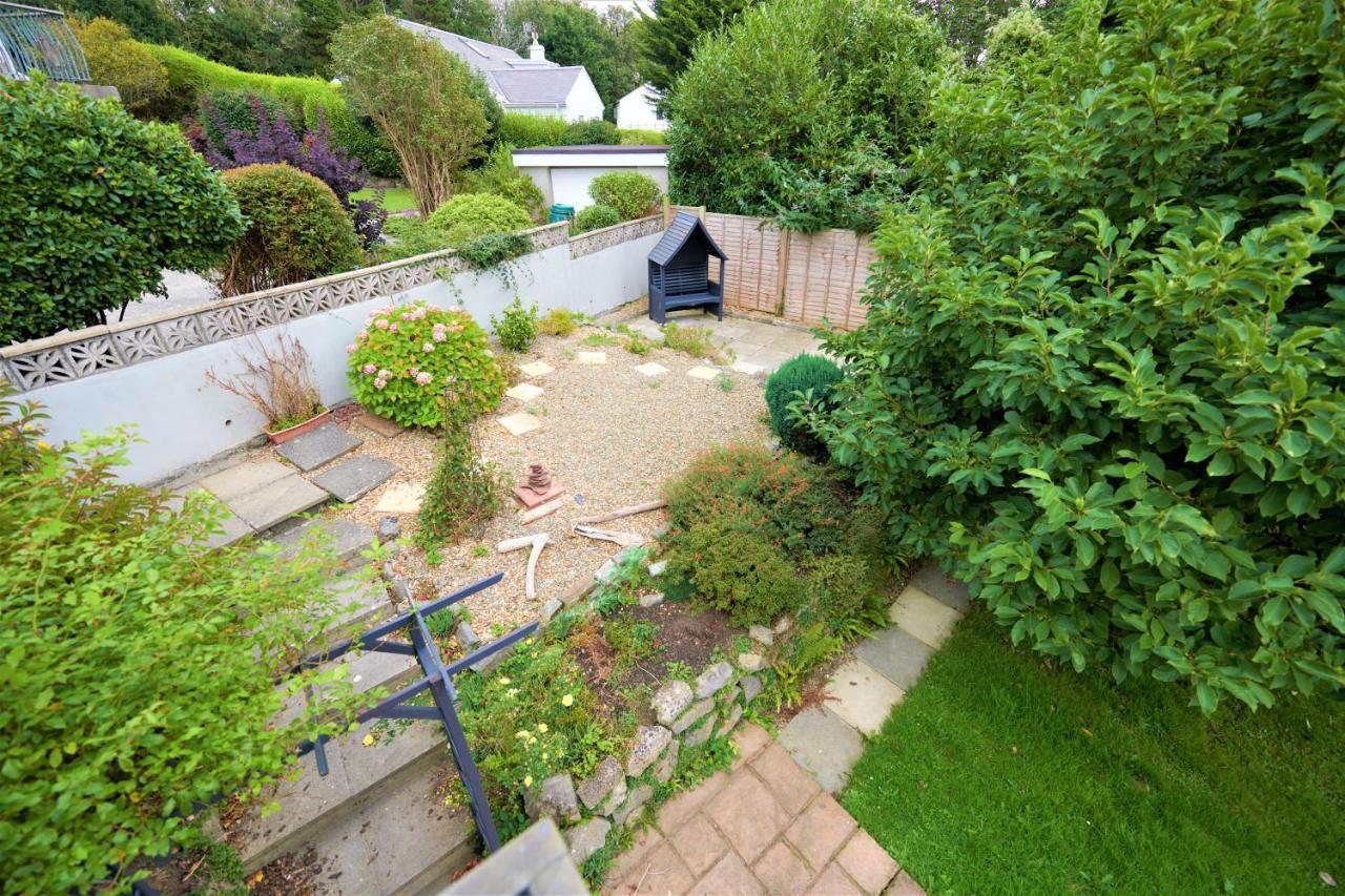 Sea Gem- Beautiful Family Home With Stunning Sea Views & Garden テンビー エクステリア 写真